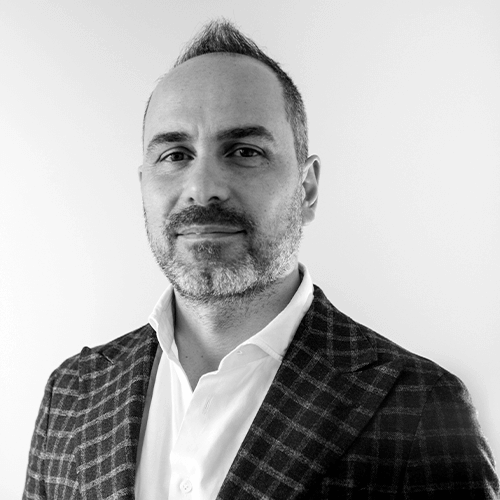 Cristian Iobbi di NUZO